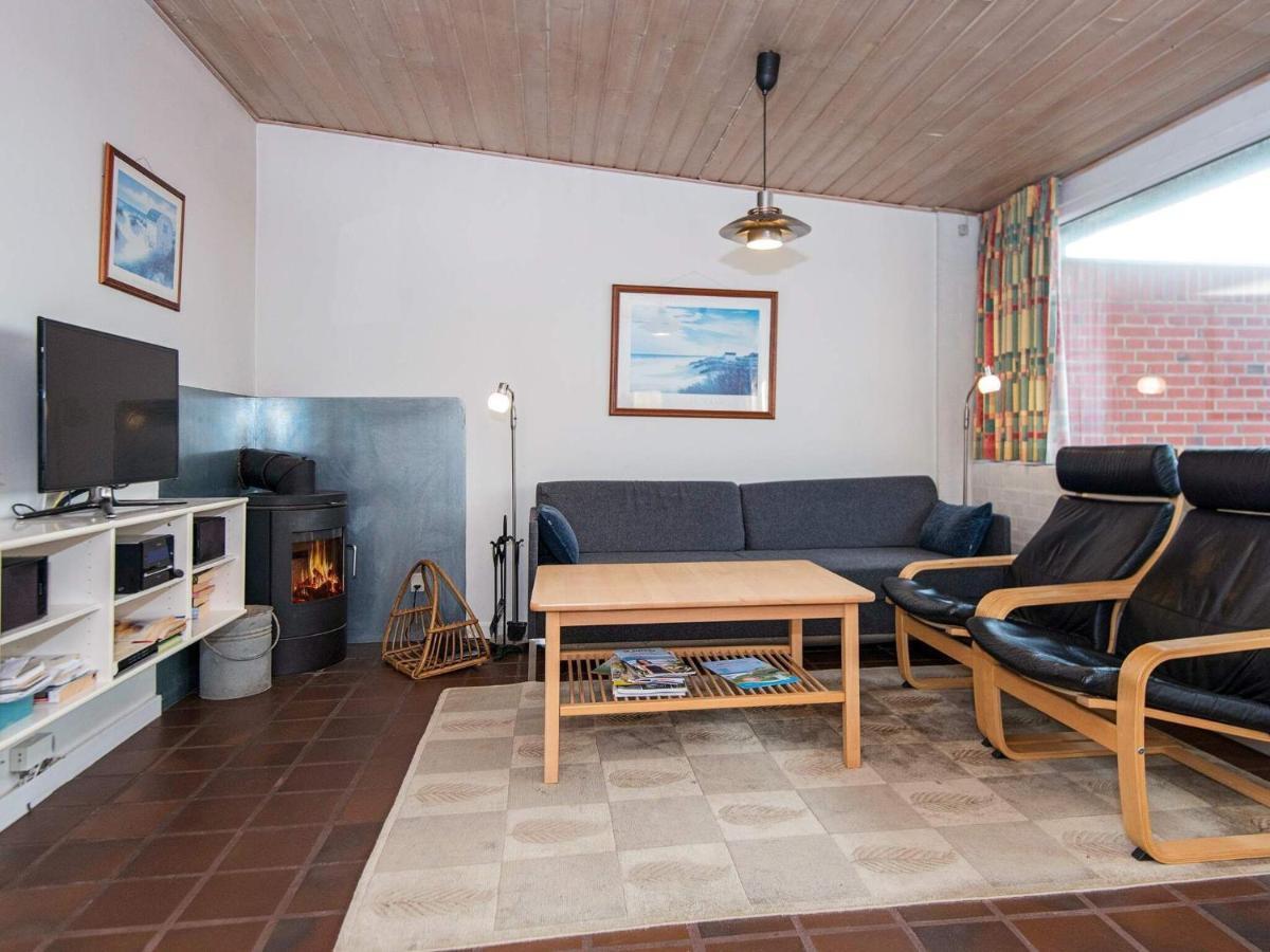 6 Person Holiday Home In Henne Henne Strand Zewnętrze zdjęcie